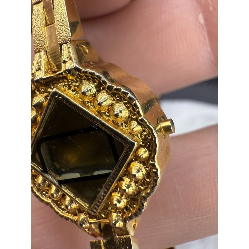 Vintage Digital Watch Woman Gold Tone 6.5